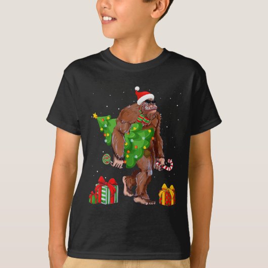 Bigfoot kerstboom verlicht Funny Xmas Sas T-shirt (Voorkant)