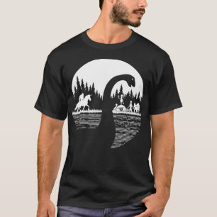 Bigfoot Loch Ness Monster Grappig Sasquatch Rijden T-shirt