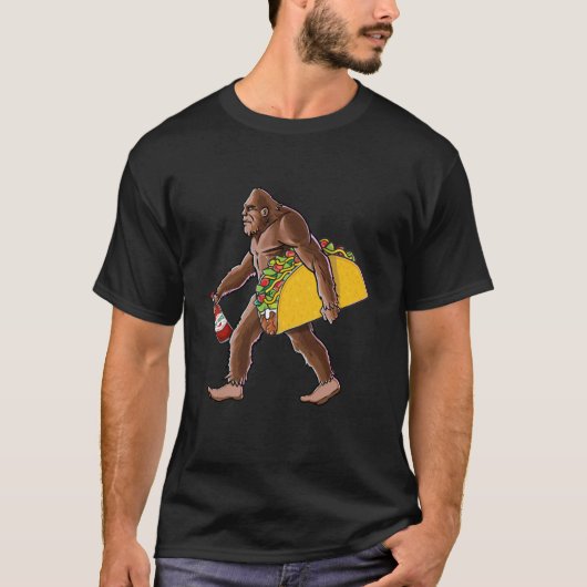 Bigfoot met een Taco en een fles warme saus T-shirt (Voorkant)