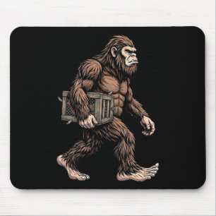 Bigfoot met kipkrat Sasquatch-boerderij humor Muismat