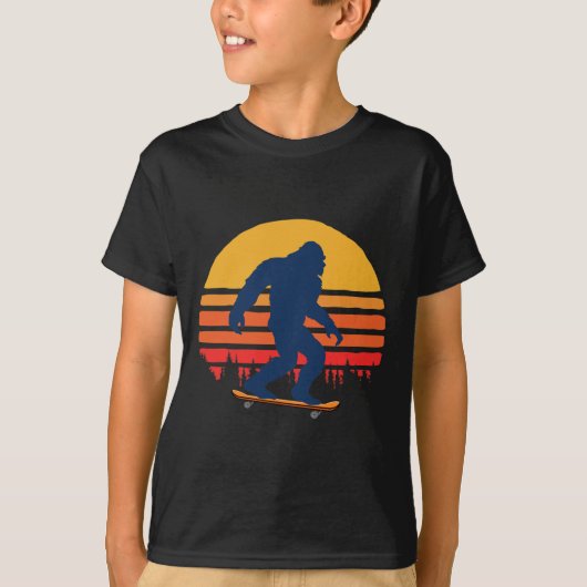 Bigfoot Met Longboard - Skateboarden 1 T-shirt (Voorkant)