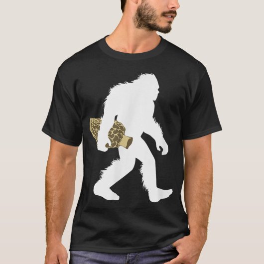 Bigfoot Morel Mushroom Hunting Design T-shirt (Voorkant)