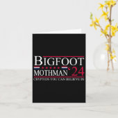 Bigfoot Mothman 2024 President Verkiezing Grappig  Kaart (Gele Bloem)