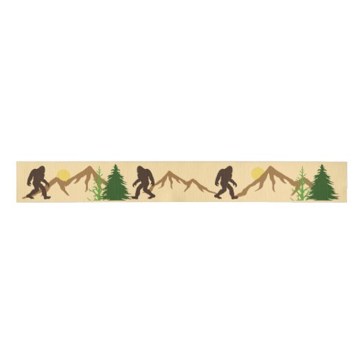 Bigfoot Mountains en Forest Pine Trees Patterned Grosgrain Lint (Voorkant)