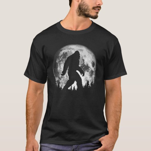 Bigfoot Night Stroll! Cool Full Moon T-shirt (Voorkant)