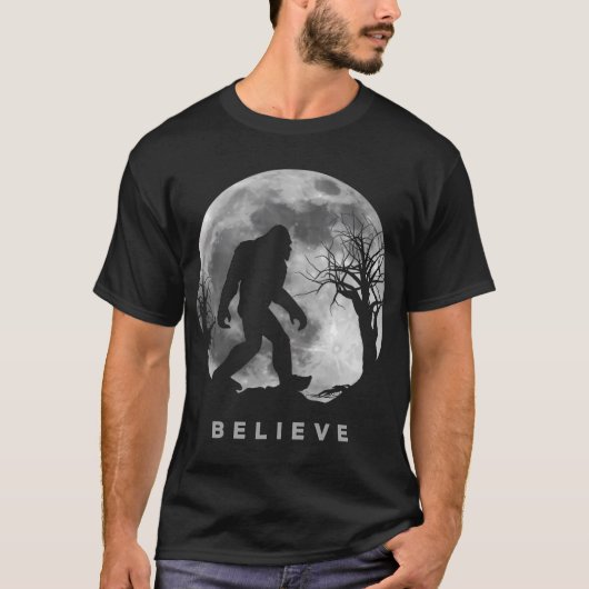 Bigfoot Night Volle Maan Ik geloof Sasquatch T-shirt (Voorkant)