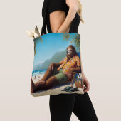 Bigfoot Op het strand Tote Bag (Dichtbij)