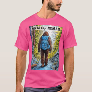 Bigfoot Originele Analoge Nomad - Grappige Wandelt T-shirt