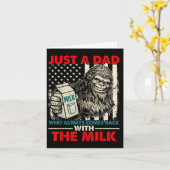 Bigfoot papa met de melk grappige vaderdag kaart (Gele Bloem)