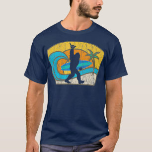 Bigfoot Retro Surfing Gift voor Shaka Aloha Man T-shirt