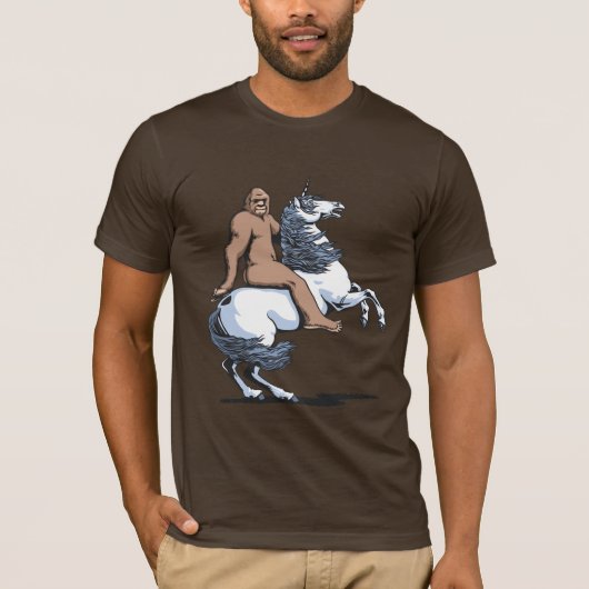 Bigfoot Riding a Unicorn T-shirt (Voorkant)