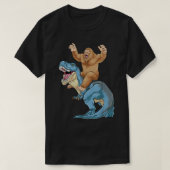 Bigfoot Riding Dinosaur T Rex Cute Sasquatch Dino T-shirt (Design voorkant)