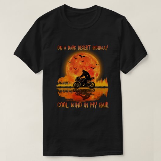 Bigfoot Riding Motorcycle on a Dark Desert Highway T-shirt (Design voorkant)
