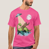 Bigfoot Riding Nessie UFO Aliens At Night Funny R T-shirt (Voorkant)