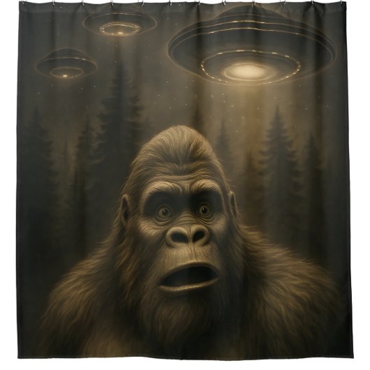 Bigfoot Sasquatch Alien UFO Grappig Douchegordijn (Voorkant)