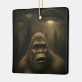 Bigfoot Sasquatch Alien UFO Grappig Keramisch Ornament (Links)