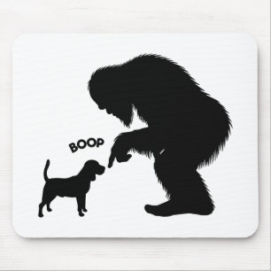 Bigfoot Sasquatch Beagle Nose Boop Muismat