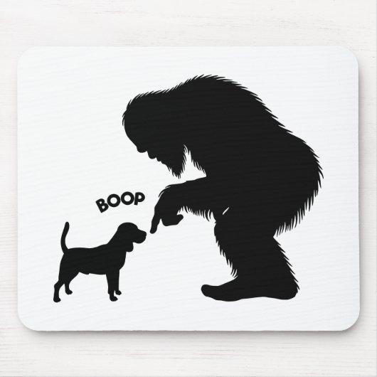 Bigfoot Sasquatch Beagle Nose Boop Muismat (Voorkant)