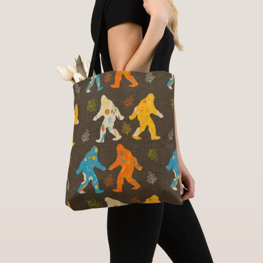 Bigfoot Sasquatch Brown Tote Bag (Dichtbij)
