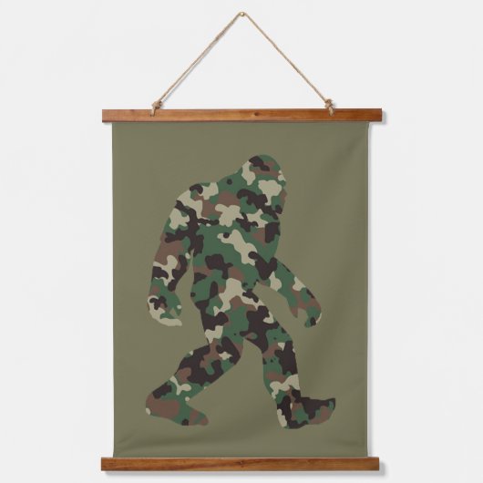 Bigfoot Sasquatch Camo Hangend Wandkleed (Voorkant)