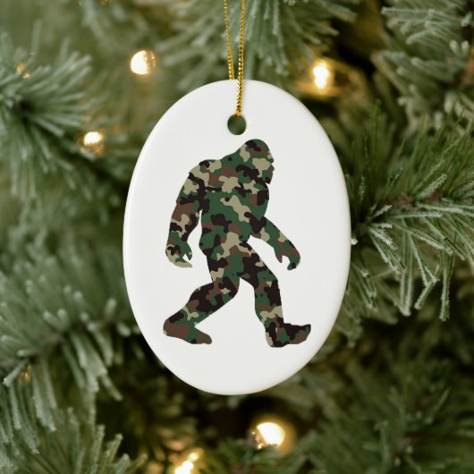 Bigfoot Sasquatch Camo Keramisch Ornament (Boom)