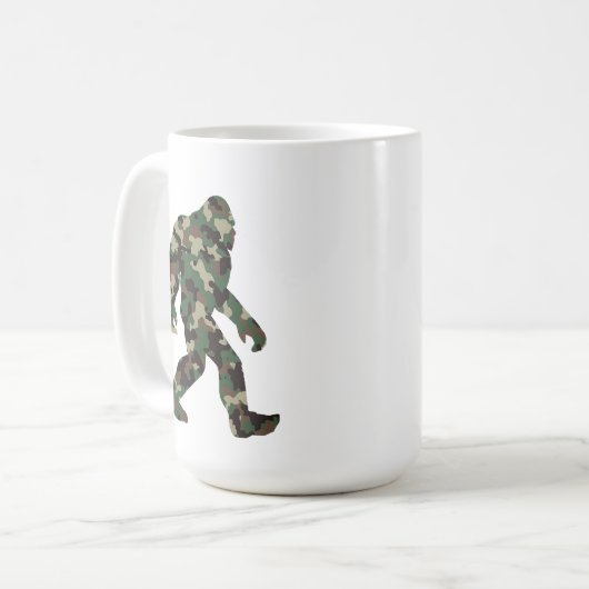 Bigfoot Sasquatch Camo Koffiemok (Voorkant links)