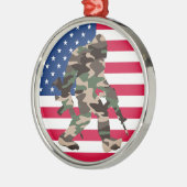 Bigfoot Sasquatch Camo Metalen Ornament (Links)