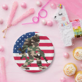 Bigfoot Sasquatch Camo Papieren Bordje (Feest)