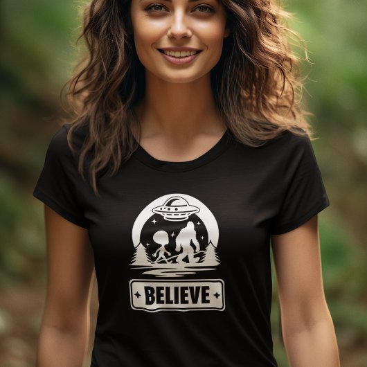 Bigfoot Sasquatch Cryptid Believer Alien Women T-shirt