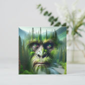 Bigfoot Sasquatch Dubbele Belichting met Bos (Staand voorkant)