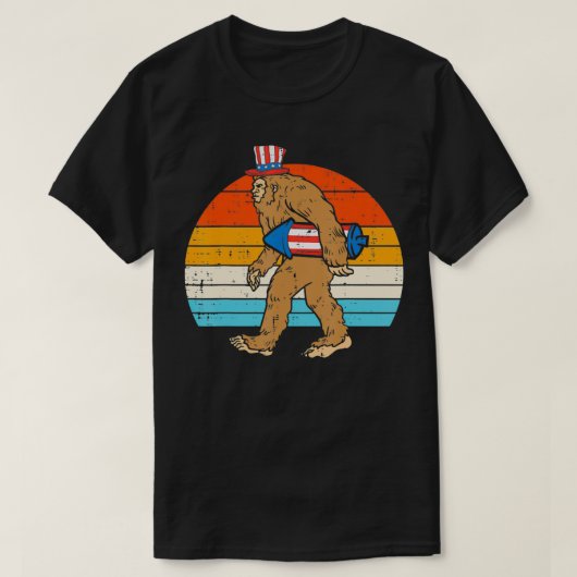 Bigfoot Sasquatch Firecracker American USA Funny 4 T-shirt (Design voorkant)