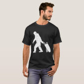 Bigfoot Sasquatch Golf Clubs Funny Golfing Golfer T-shirt (Voorkant volledig)