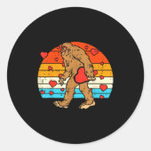 Bigfoot Sasquatch Retro Heart Funny Valentines Day Ronde Sticker (Voorkant)