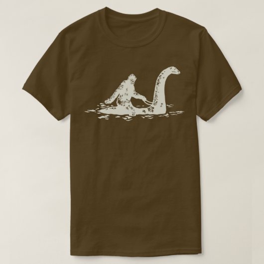 Bigfoot Sasquatch Riding Loch Ness Monster Fun T-shirt (Design voorkant)