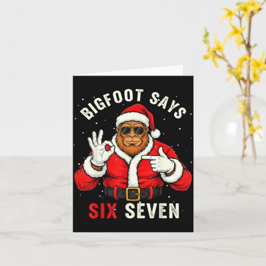 Bigfoot Says Six Seven Funny Christmas 67 Meme Xma Kaart (Gele Bloem)