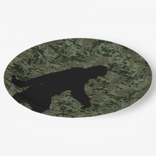 Bigfoot Silhouette op Woodland Digital Camouflage Papieren Bordje (Gekanteld)