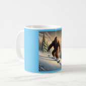 Bigfoot Snowboarding Koffiemok (Voorkant links)