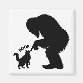 Bigfoot Speelse Langharige Kat Boop Magneet (Voorkant)