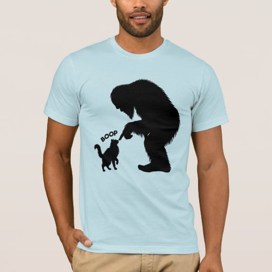 Bigfoot Speelse Langharige Kat Boop T-shirt (Voorkant)