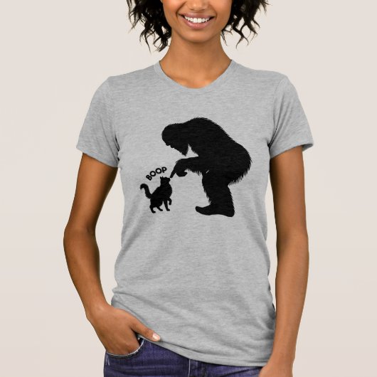 Bigfoot Speelse Langharige Kat Boop T-shirt (Voorkant)