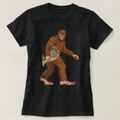 Bigfoot speelt Franse muzikant van Horn Player T-shirt (Design voorkant)