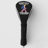 Bigfoot staat met Trump 2024 verkiezingen Golfheadcover (Voorkant)