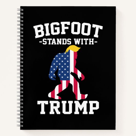 Bigfoot staat met Trump 2024 verkiezingen Notitieboek (Voorkant)