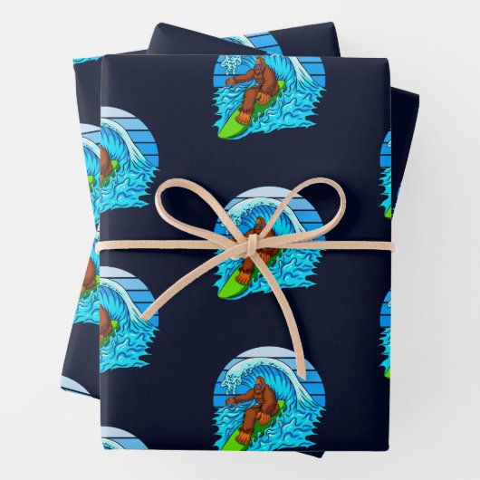 Bigfoot surfend Riding the Waves Fun Sasquatch Inpakpapier Vel (In situ)