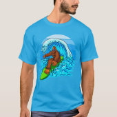 Bigfoot surfend Riding the Waves Fun Sasquatch T-shirt (Voorkant)