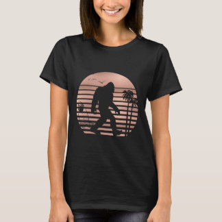 Bigfoot Surfing Shirt Funny Summer Kleding T-shirt