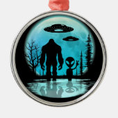 Bigfoot UFO Alien Metalen Ornament (Voorkant)
