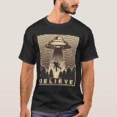 Bigfoot Ufo Retro  T-shirt (Voorkant)