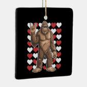 Bigfoot Valentijnsdag Funny Hearts Sasquatch Liefd Keramisch Ornament (Rechts)