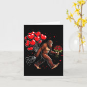 Bigfoot Valentines Day Funny Sasquatch Hearts Love Kaart (Gele Bloem)